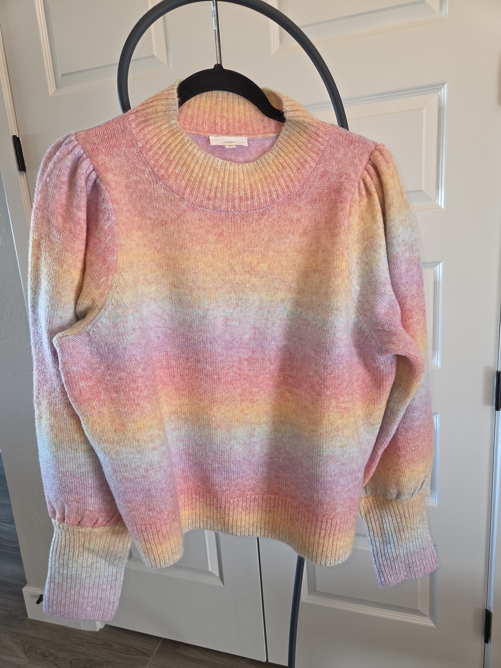 Pastel Ombre Puff-Sleeve Crewneck Sweater - Pink / Yellow